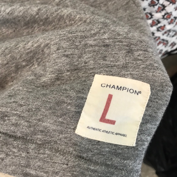 CHAMPION Shirt - Picture 4 of 4